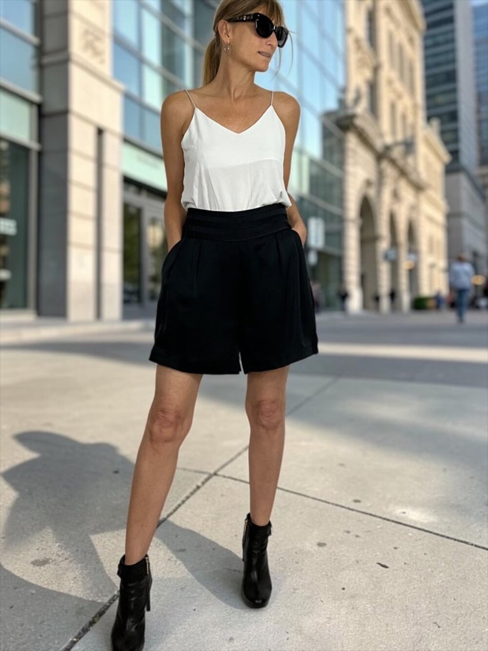 Ramy Brook Joss Pleated Shorts 4 Black High Rise NEW